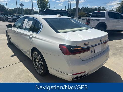 Used 2020 BMW 750i xDrive AWD/4WD image 5