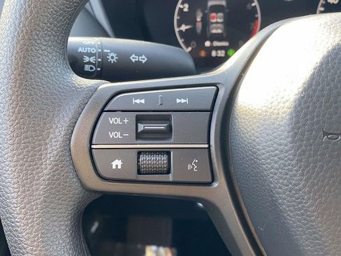 New 2026 Honda HR-V LX image 17