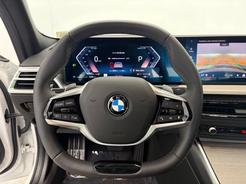 Used 2025 BMW 330i Sedan RWD image 5