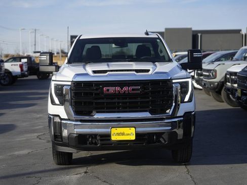 Used 2024 GMC Sierra 2500 Pro w/ 1SA Pro Safety Plus Package image 3