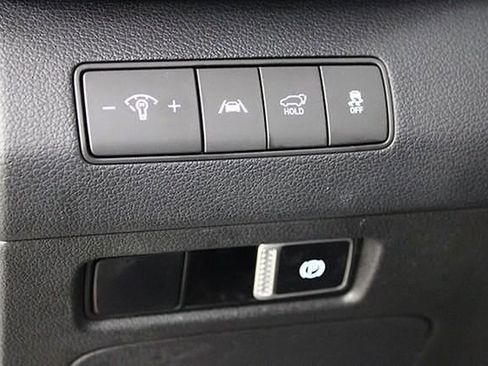 Used 2023 Hyundai Santa Fe SEL image 19