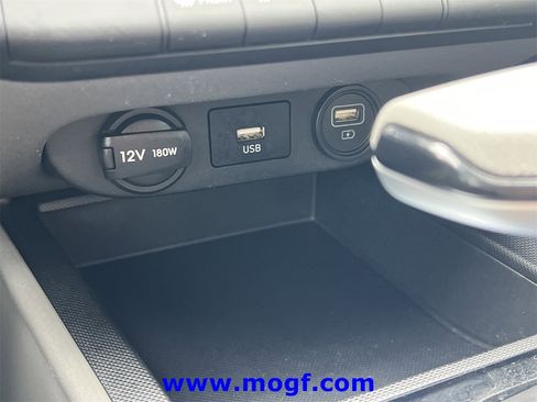 Used 2023 Hyundai Elantra SEL w/ Cargo Package image 10