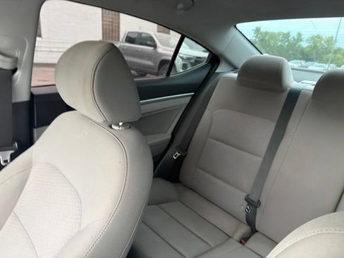 Used 2019 Hyundai Elantra SEL FWD image 52