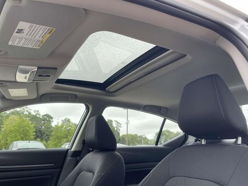 New 2025 Nissan Altima 2.5 SV w/ SV Special Edition Package image 15