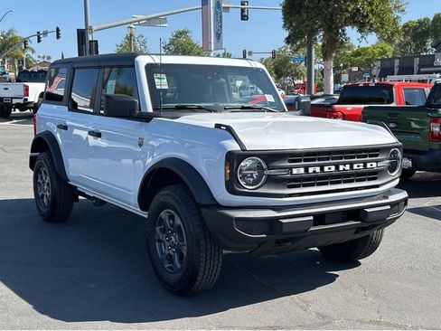 New 2026 Ford Bronco Big Bend AWD/4WD image 3
