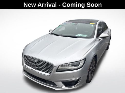 Used 2017 Lincoln MKZ Select w/ Climate Package image 2