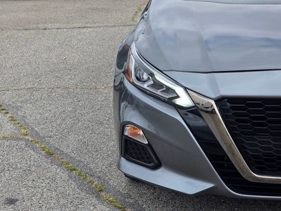 Used 2021 Nissan Altima 2.5 SR