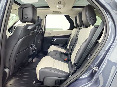 New 2026 Land Rover Discovery Limited Edition AWD/4WD image 28