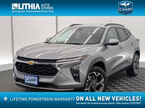 New 2026 Chevrolet Trax LT w/ Driver Confidence Package image 1