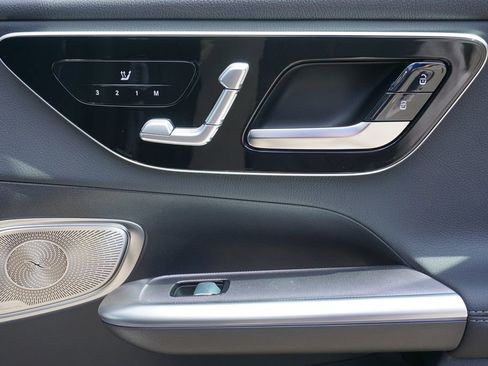 Certified 2025 Mercedes-Benz GLC 300 4MATIC image 62