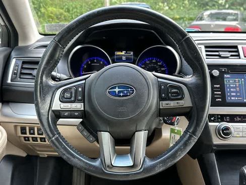 Used 2017 Subaru Outback 2.5i Premium AWD/4WD image 7