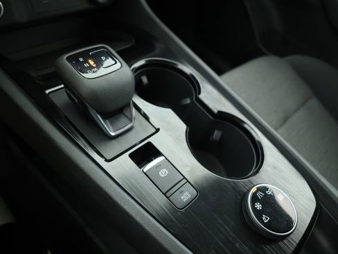 Used 2021 Nissan Rogue SV image 14