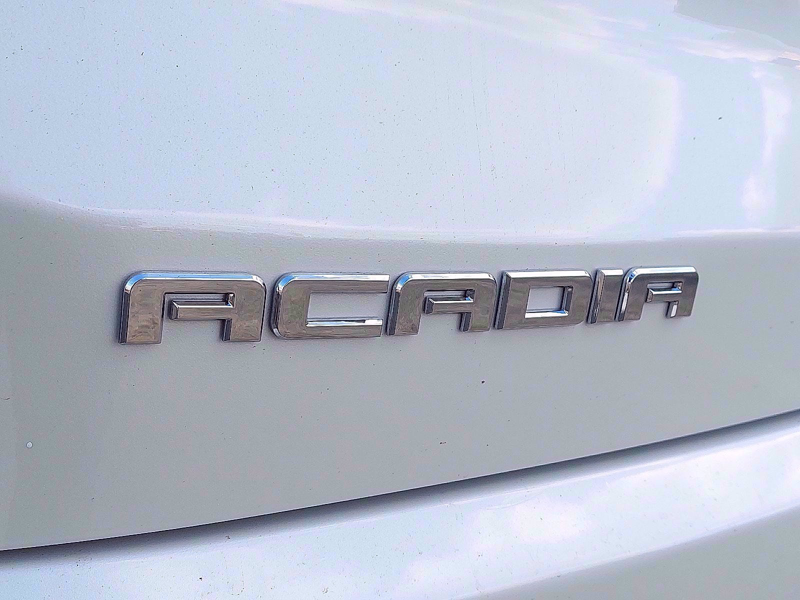 Used 2017 GMC Acadia Denali w/ Technology Package AWD/4WD image 30