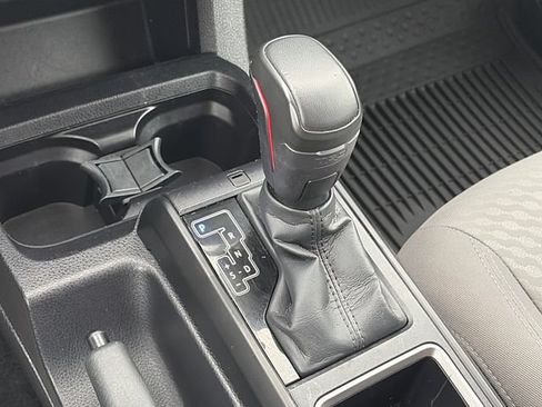 Used 2023 Toyota Tacoma SR AWD/4WD image 23