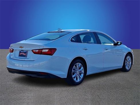 Used 2024 Chevrolet Malibu LT image 4