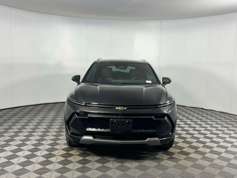 Used 2024 Chevrolet Equinox EV LT image 5