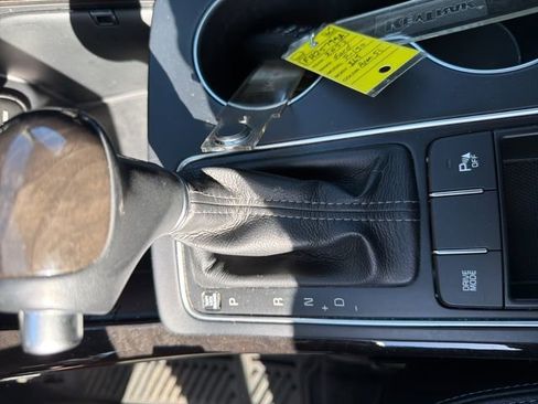 Used 2018 Kia Sorento EX image 8