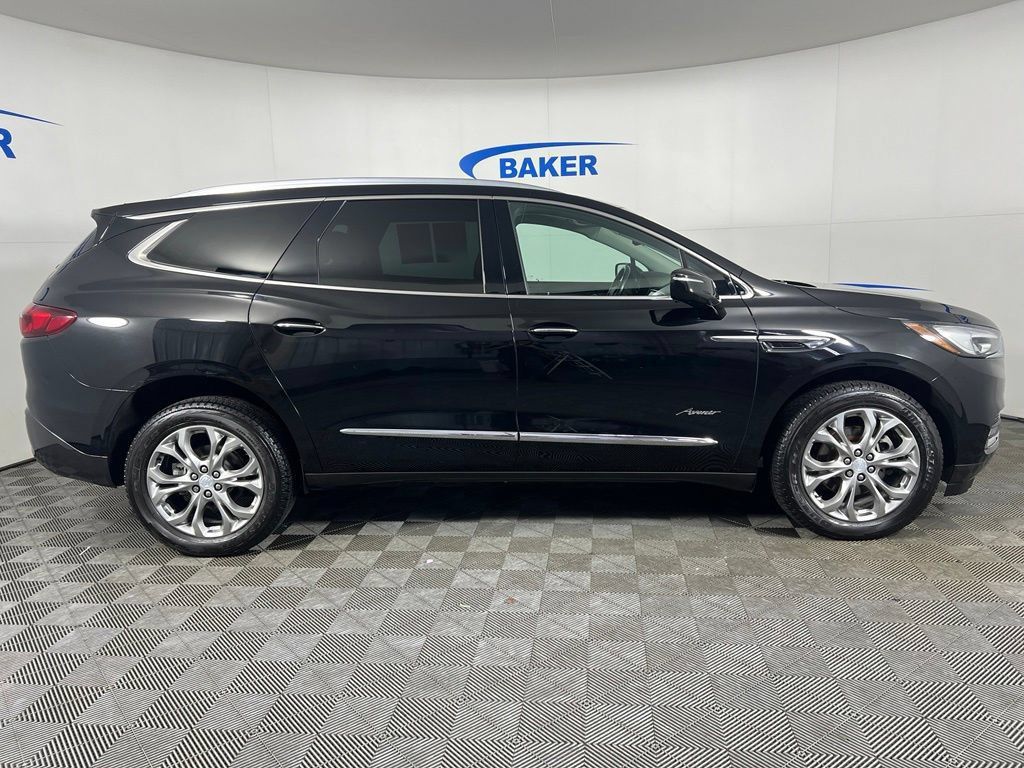 Used 2019 Buick Enclave Avenir w/ Avenir Technology Package AWD/4WD image 7