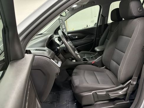 Used 2023 GMC Terrain SLE image 19