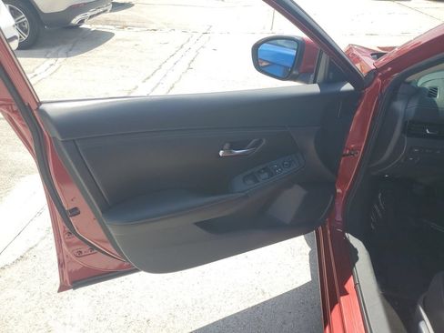 Used 2024 Nissan Sentra SV FWD image 26