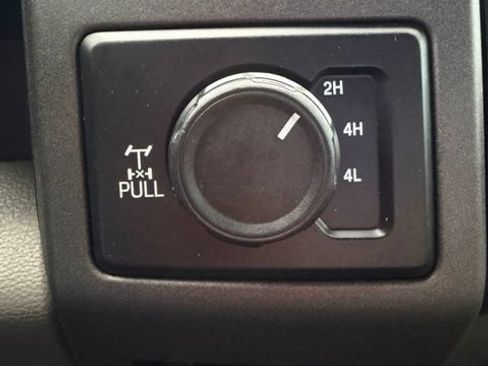 Used 2021 Ford F250 XL w/ STX Appearance Package AWD/4WD image 17