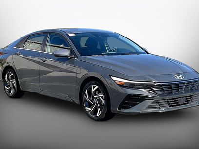 Used 2025 Hyundai Elantra SEL