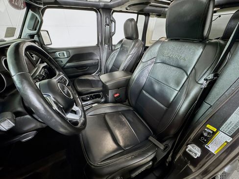 Used 2021 Jeep Wrangler Unlimited Sahara image 16