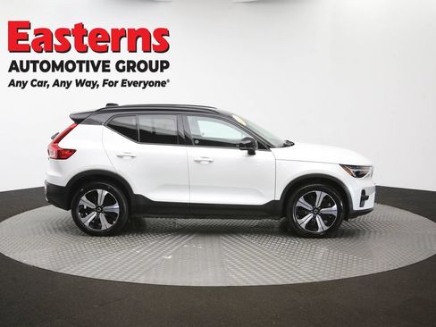 Used 2023 Volvo XC40 Recharge Plus AWD/4WD image 39