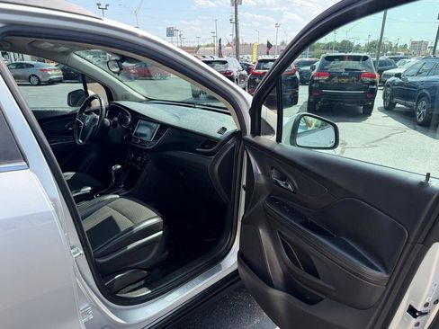 Used 2019 Buick Encore Preferred w/ LPO, Active Package FWD image 7