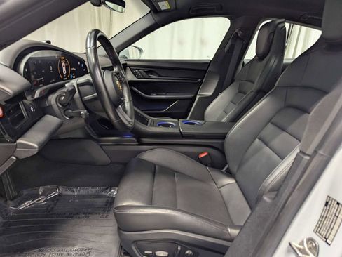 Used 2022 Porsche Taycan 4S AWD/4WD image 10