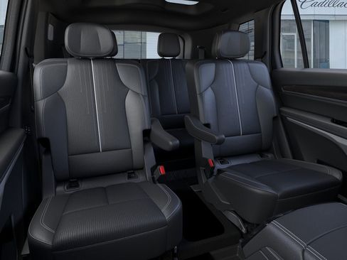 New 2026 Cadillac Vistiq Luxury w/ LPO, Floor Liner Package image 17