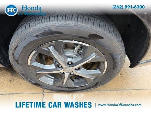 Used 2025 Honda HR-V EX-L image 3