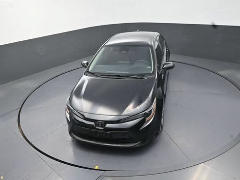 Used 2024 Toyota Corolla LE FWD image 24