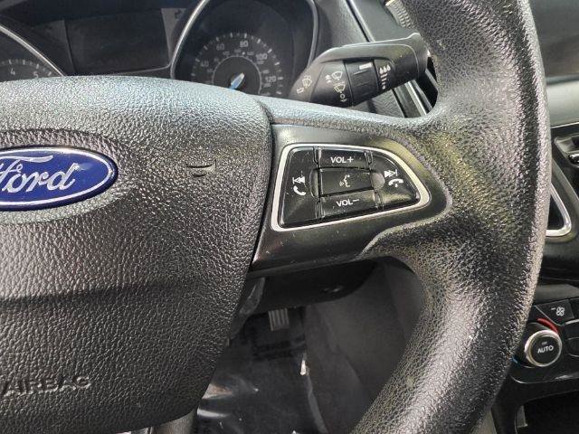 Used 2017 Ford Focus SEL FWD image 18