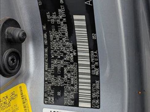 Used 2012 Toyota Sienna LE image 15