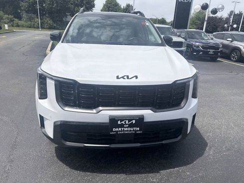 Used 2025 Kia Sorento SX AWD/4WD image 12