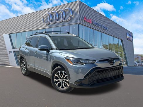 Used 2024 Toyota Corolla Cross AWD Hybrid image 1