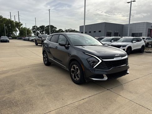 Certified 2024 Kia Sportage LX FWD image 12