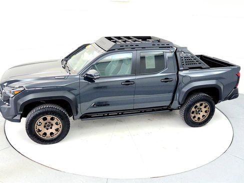 Certified 2025 Toyota Tacoma 4x4 Double Cab Hybrid image 15