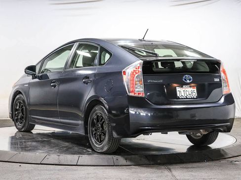 Used 2015 Toyota Prius Three w/ Solar Roof Package FWD image 2