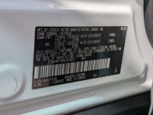 Used 2021 Toyota RAV4 XLE image 18