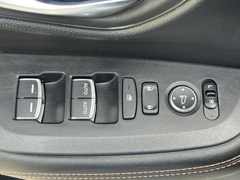 Used 2023 Honda HR-V Sport image 14