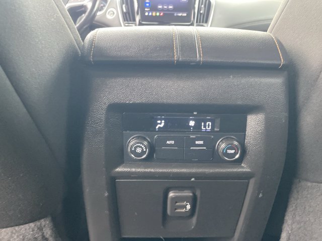 Used 2020 Chevrolet Traverse LT FWD image 20