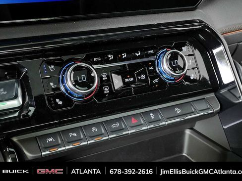 New 2026 GMC Sierra 1500 AT4 w/ Technology Package AWD/4WD image 17