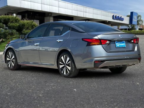 Used 2021 Nissan Altima 2.5 SV FWD image 7