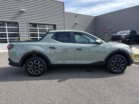 Used 2024 Hyundai Santa Cruz SE image 4