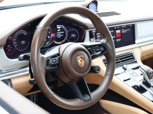 Certified 2021 Porsche Panamera 4S AWD/4WD image 40