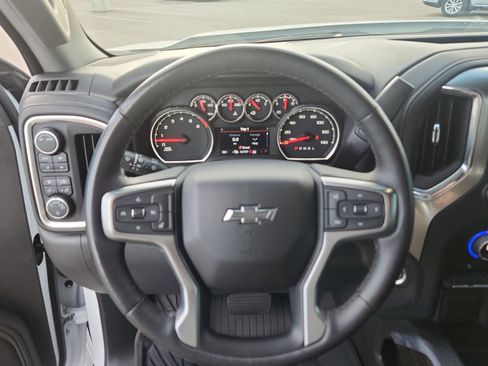 Used 2022 Chevrolet Silverado 1500 LT Trail Boss image 10