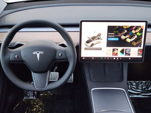 Used 2021 Tesla Model Y Performance image 27