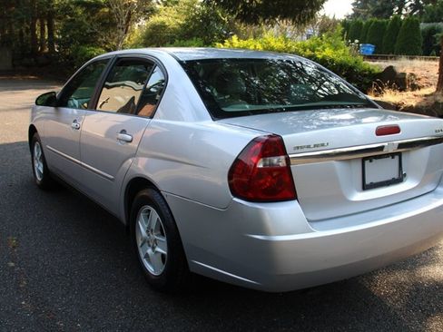 Used 2004 Chevrolet Malibu LS FWD image 4